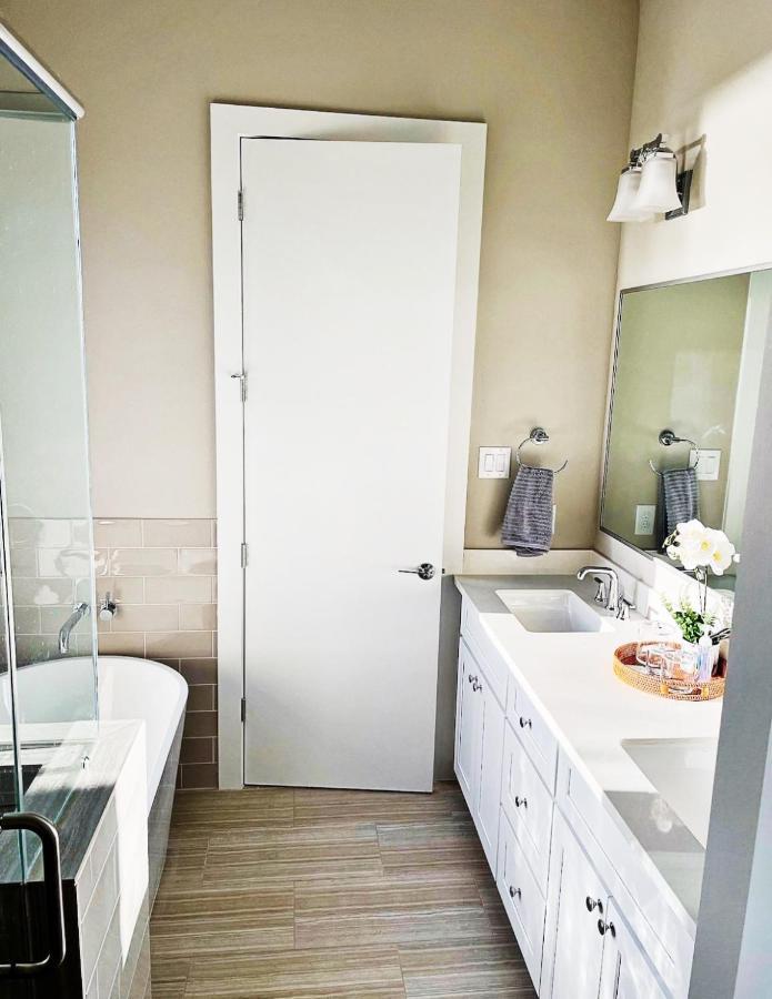 Modern Style Relaxation In Houston, Texasヴィラ エクステリア 写真